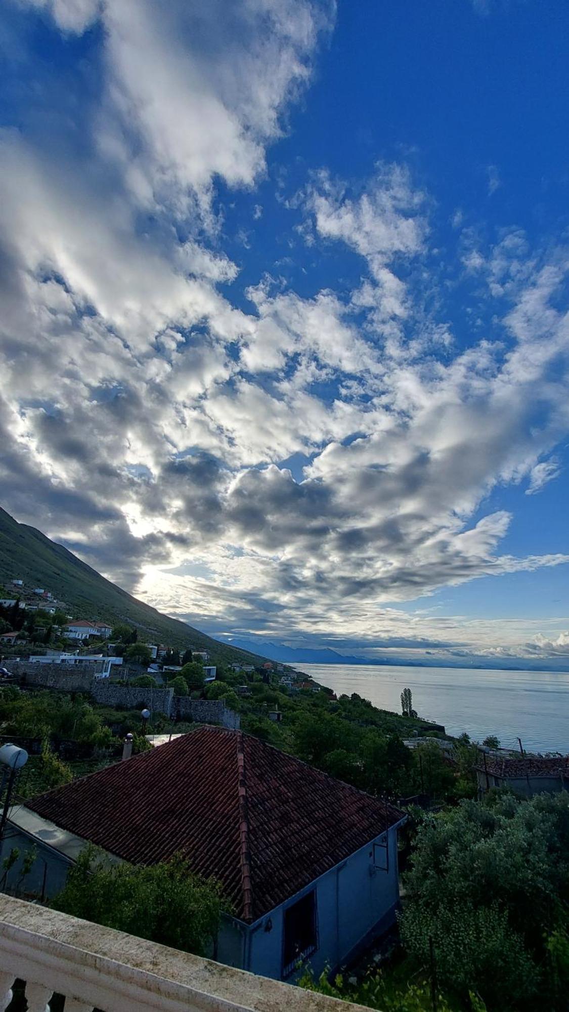 R&R Gesthouse Otel Široka Dış mekan fotoğraf