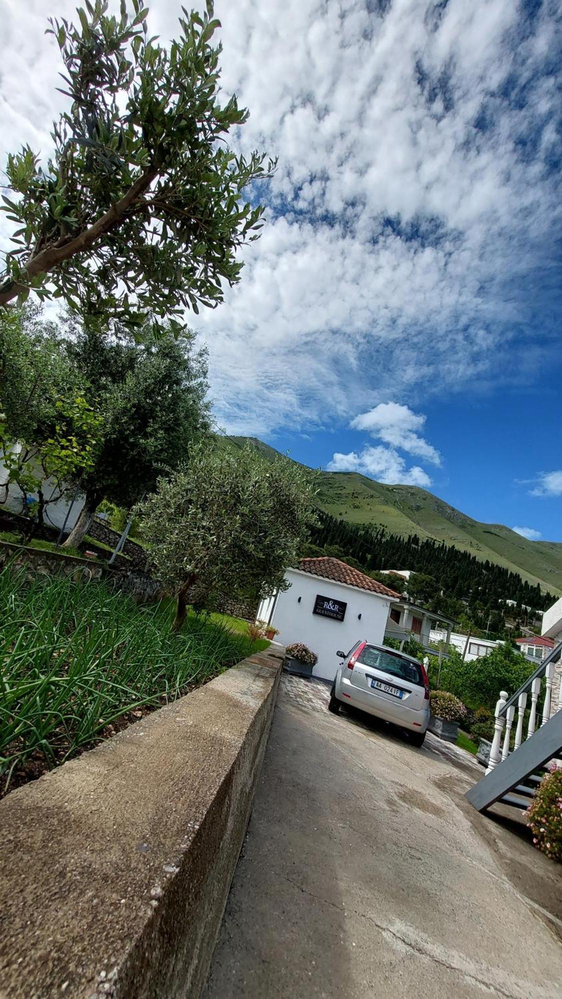 R&R Gesthouse Otel Široka Dış mekan fotoğraf