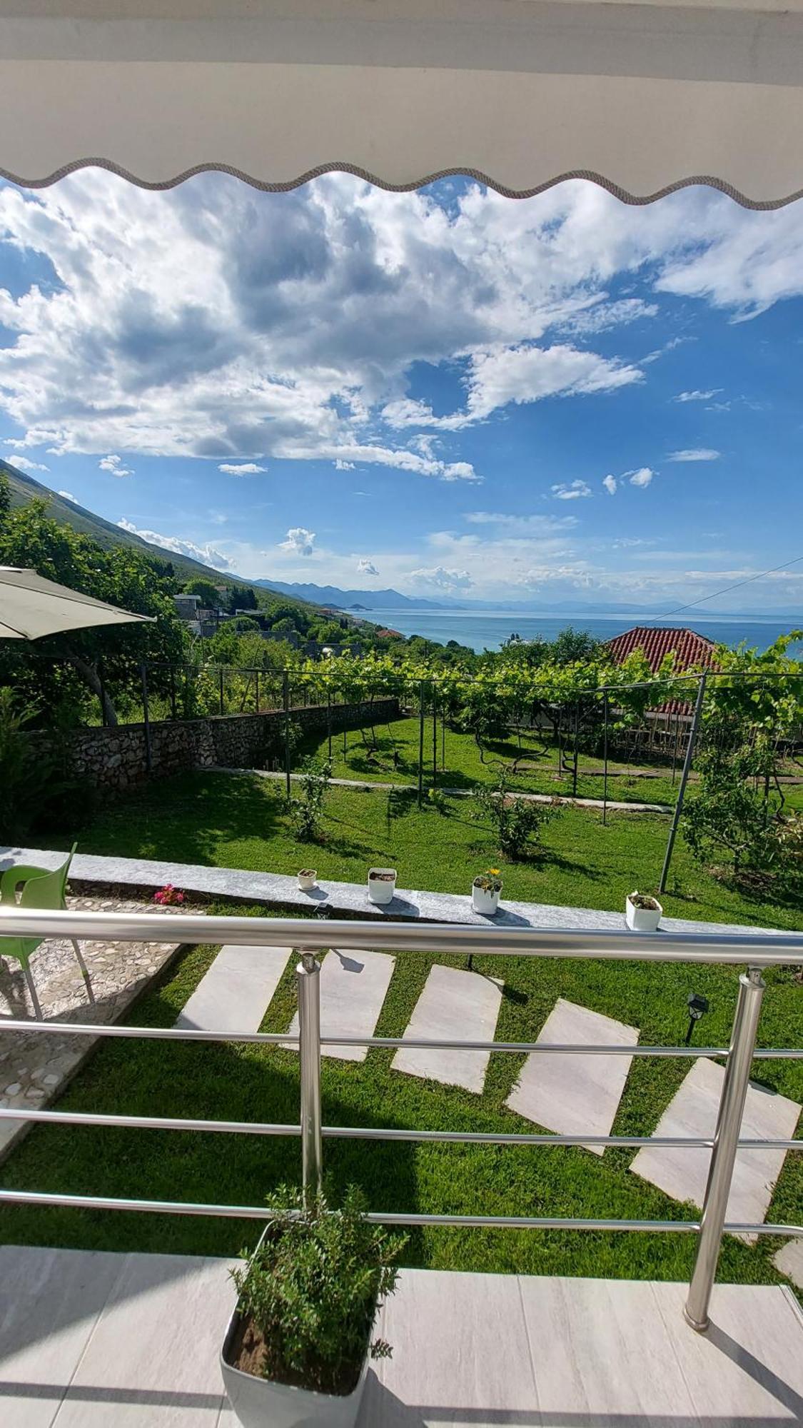 R&R Gesthouse Otel Široka Dış mekan fotoğraf