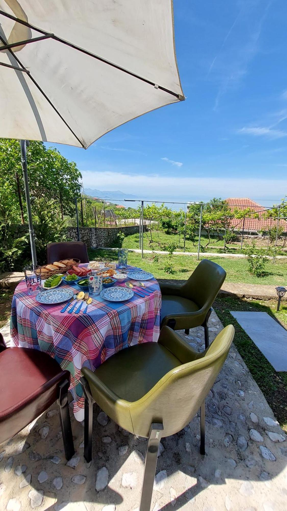 R&R Gesthouse Otel Široka Dış mekan fotoğraf
