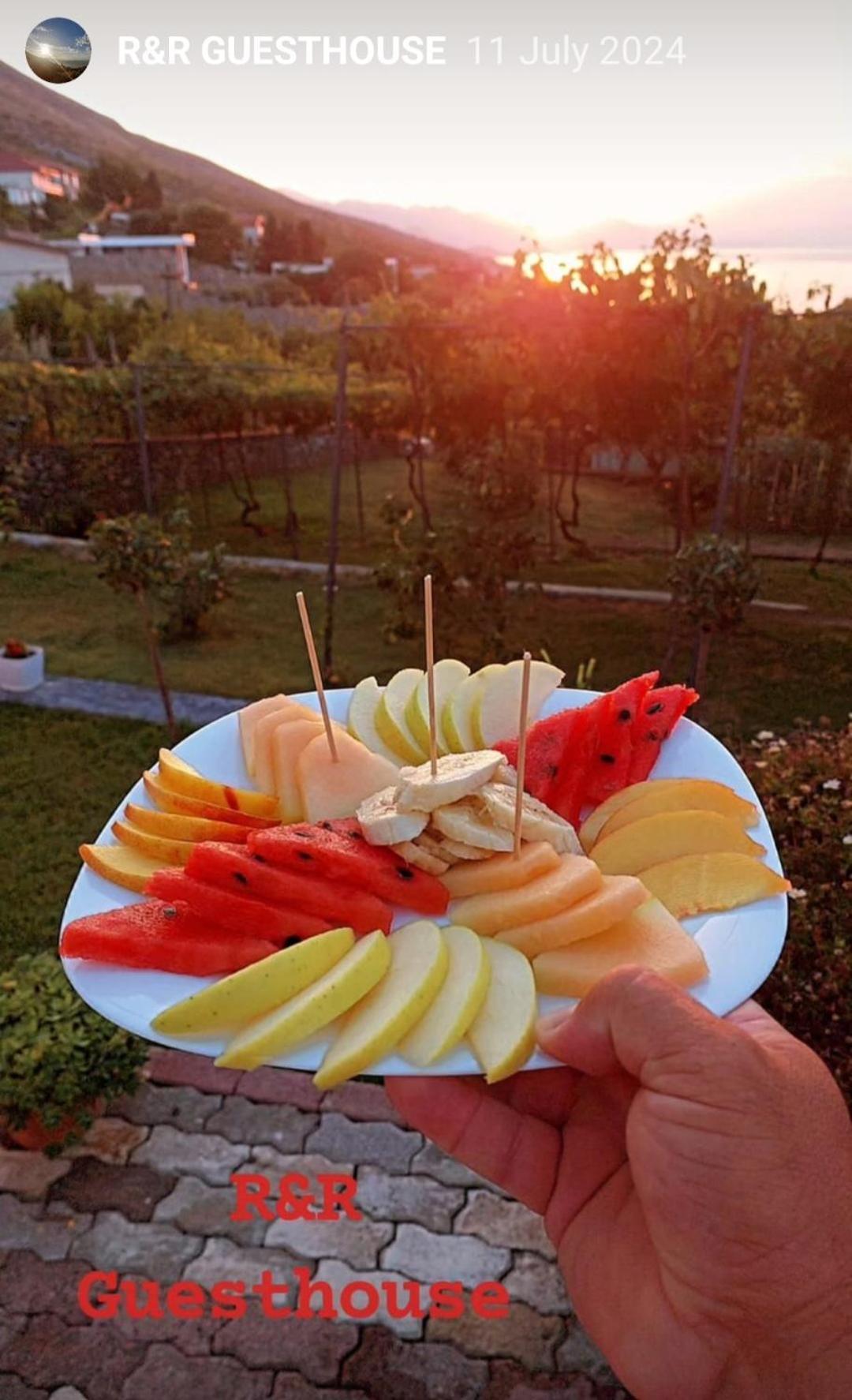 R&R Gesthouse Otel Široka Dış mekan fotoğraf